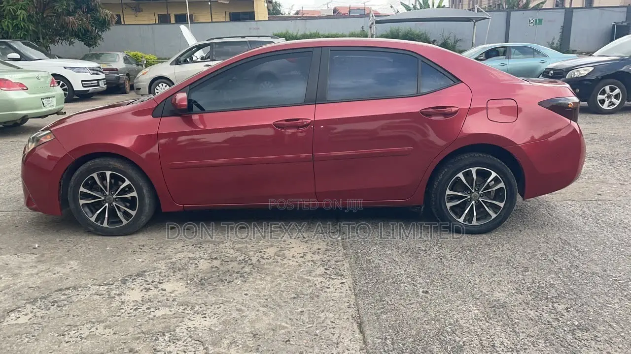 Toyota Corolla LE Premium 4dr Sedan (1.8L 4cyl CVT) 2014 Red