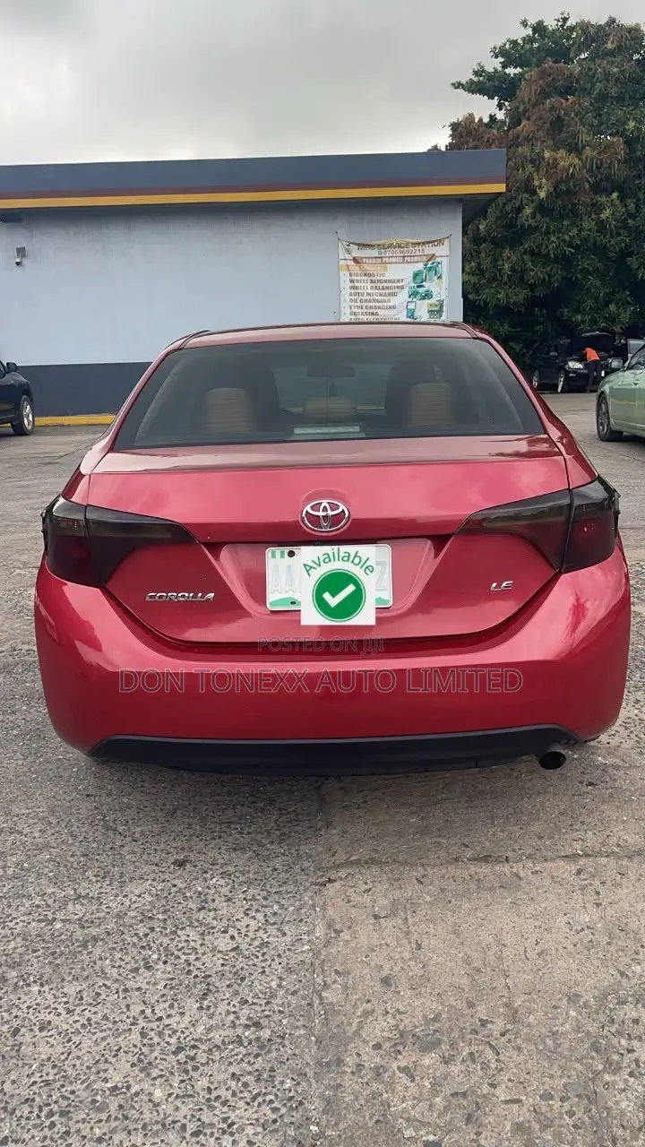 Toyota Corolla LE Premium 4dr Sedan (1.8L 4cyl CVT) 2014 Red