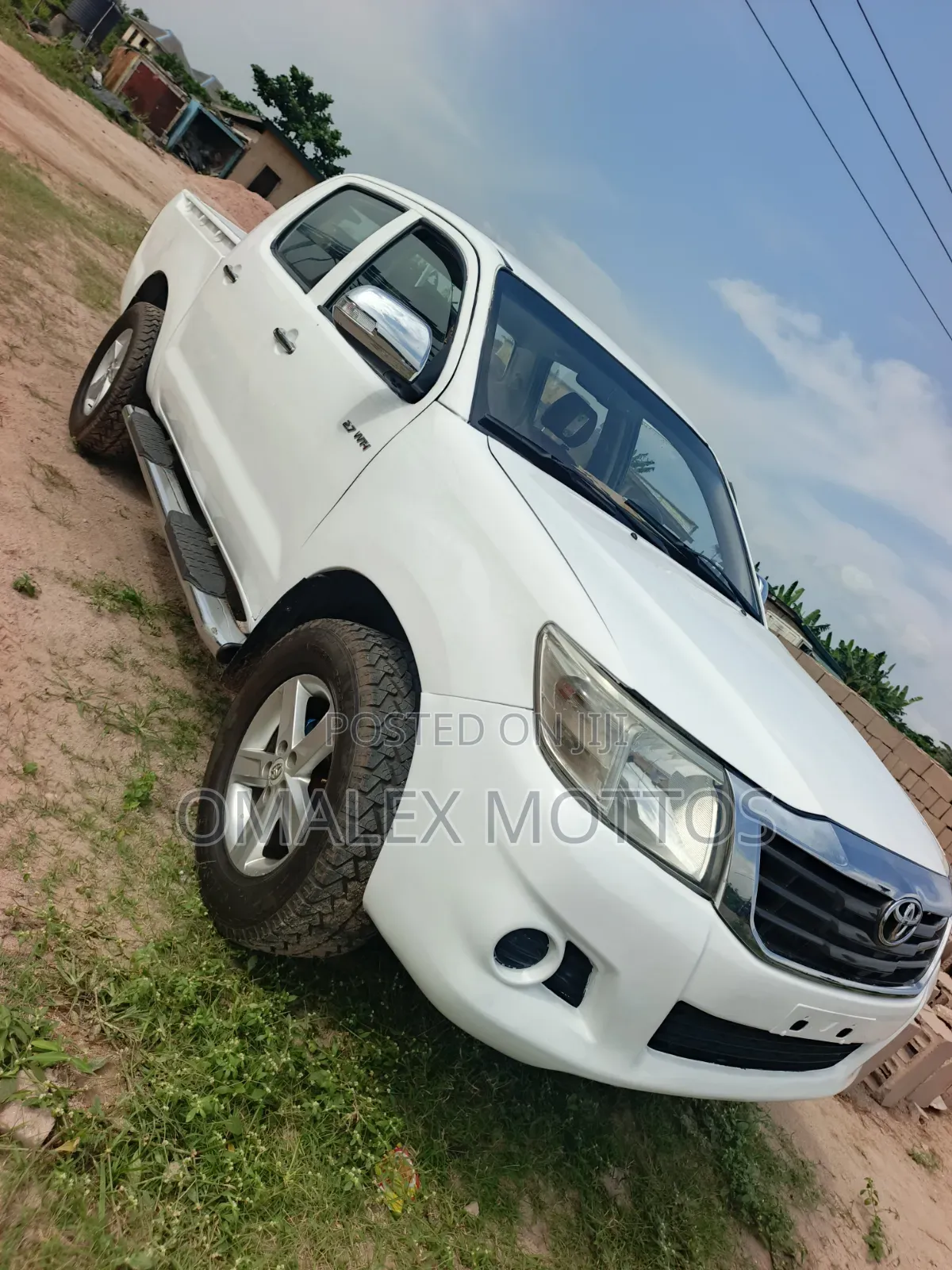 Toyota Hilux 2010 White