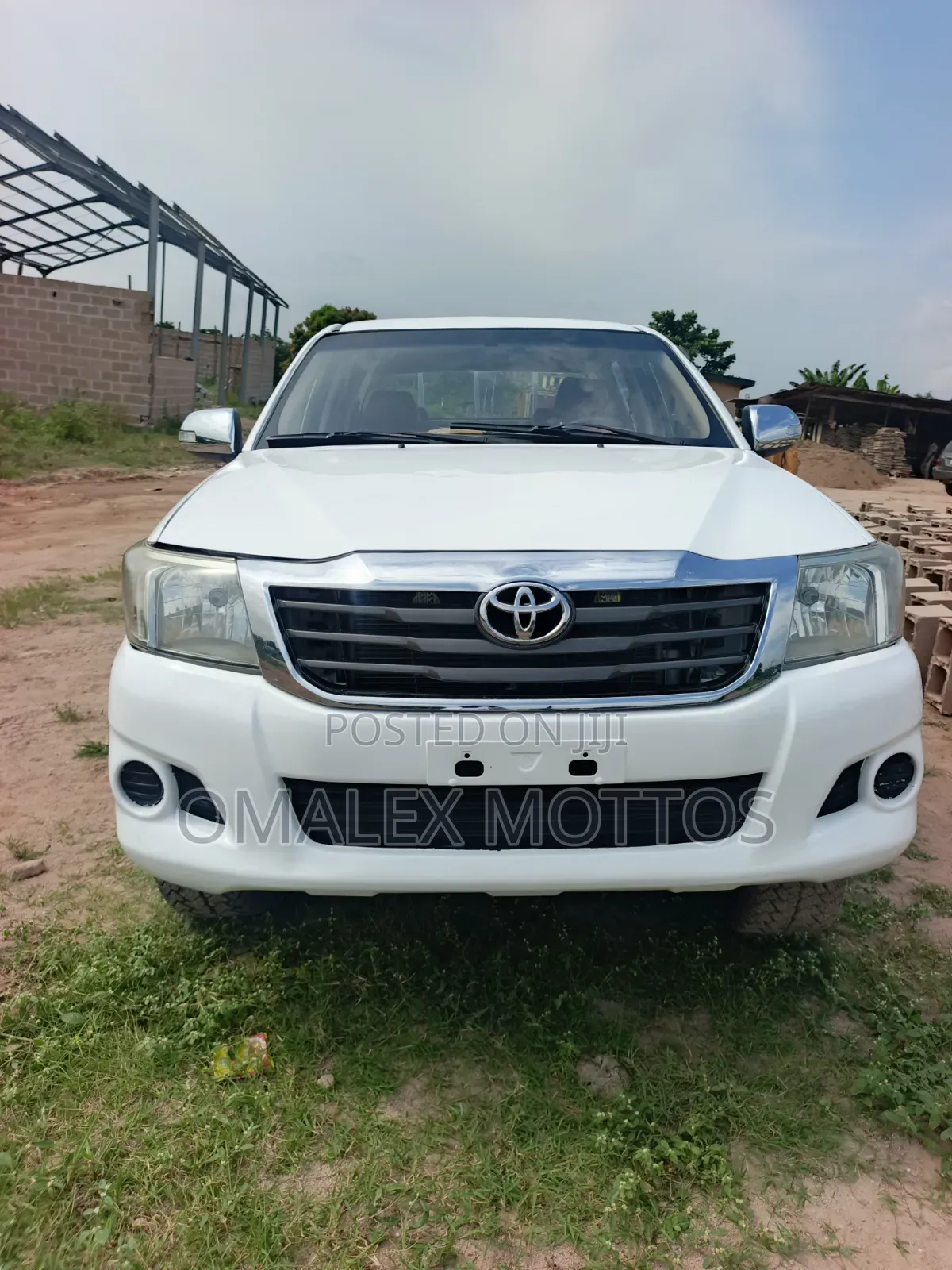 Toyota Hilux 2010 White