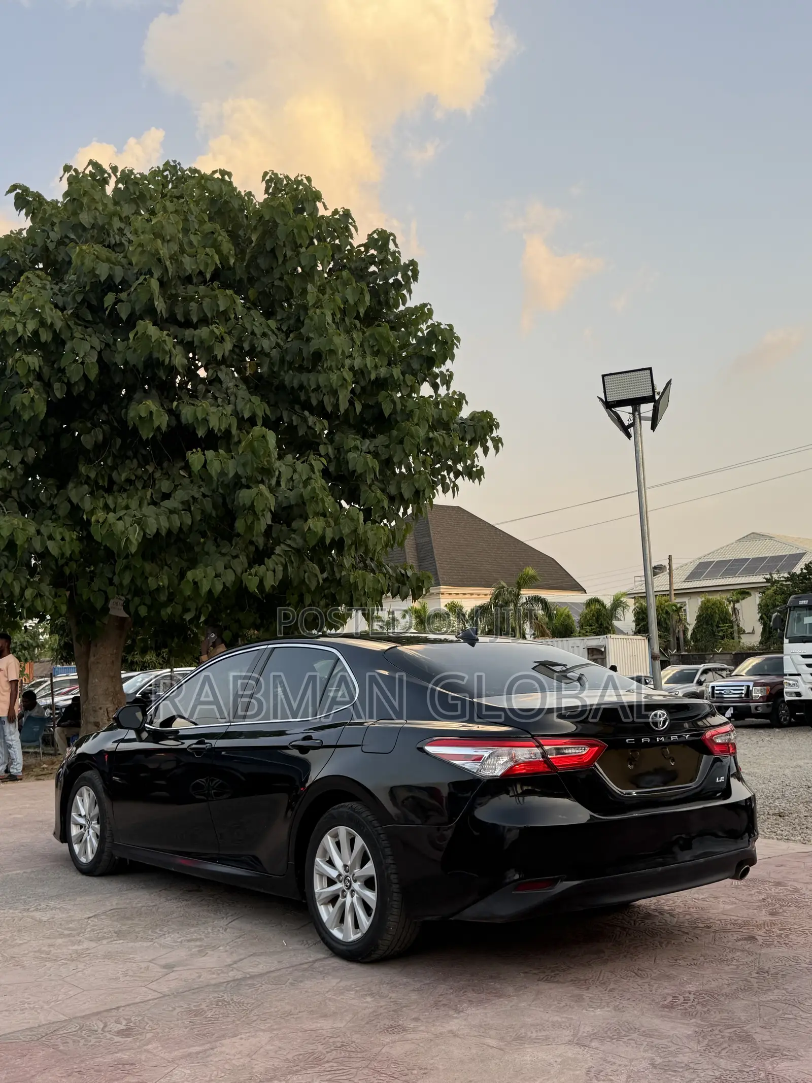 Toyota Camry LE (2.5L 4cyl 8A) 2019 Black
