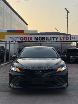 Toyota Camry LE (2.5L 4cyl 8A) 2019 Black