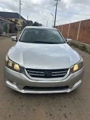 Honda Accord EX-L V-6 4dr Sedan w/Navigation (3.5L 6cyl 6A) 2014 Silver