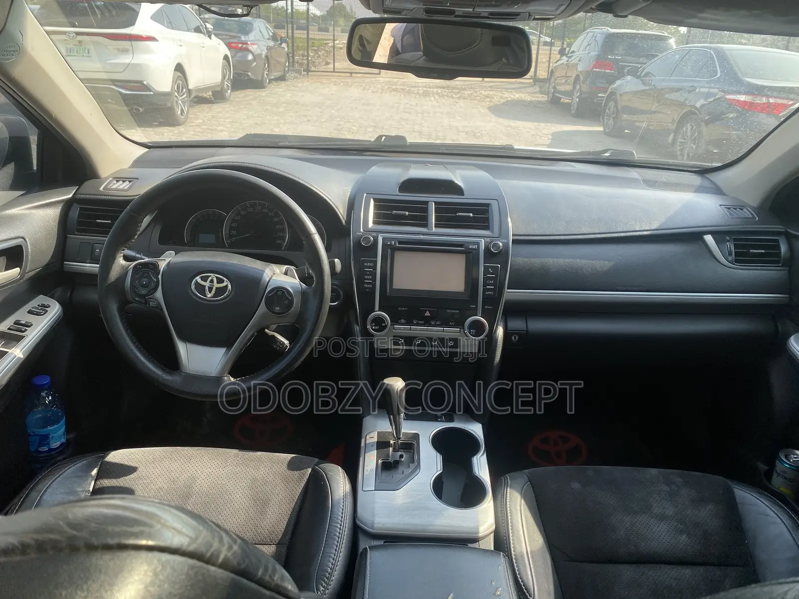 Toyota Camry SE 4dr Sedan (2.5L 4cyl 6A) 2013 Silver