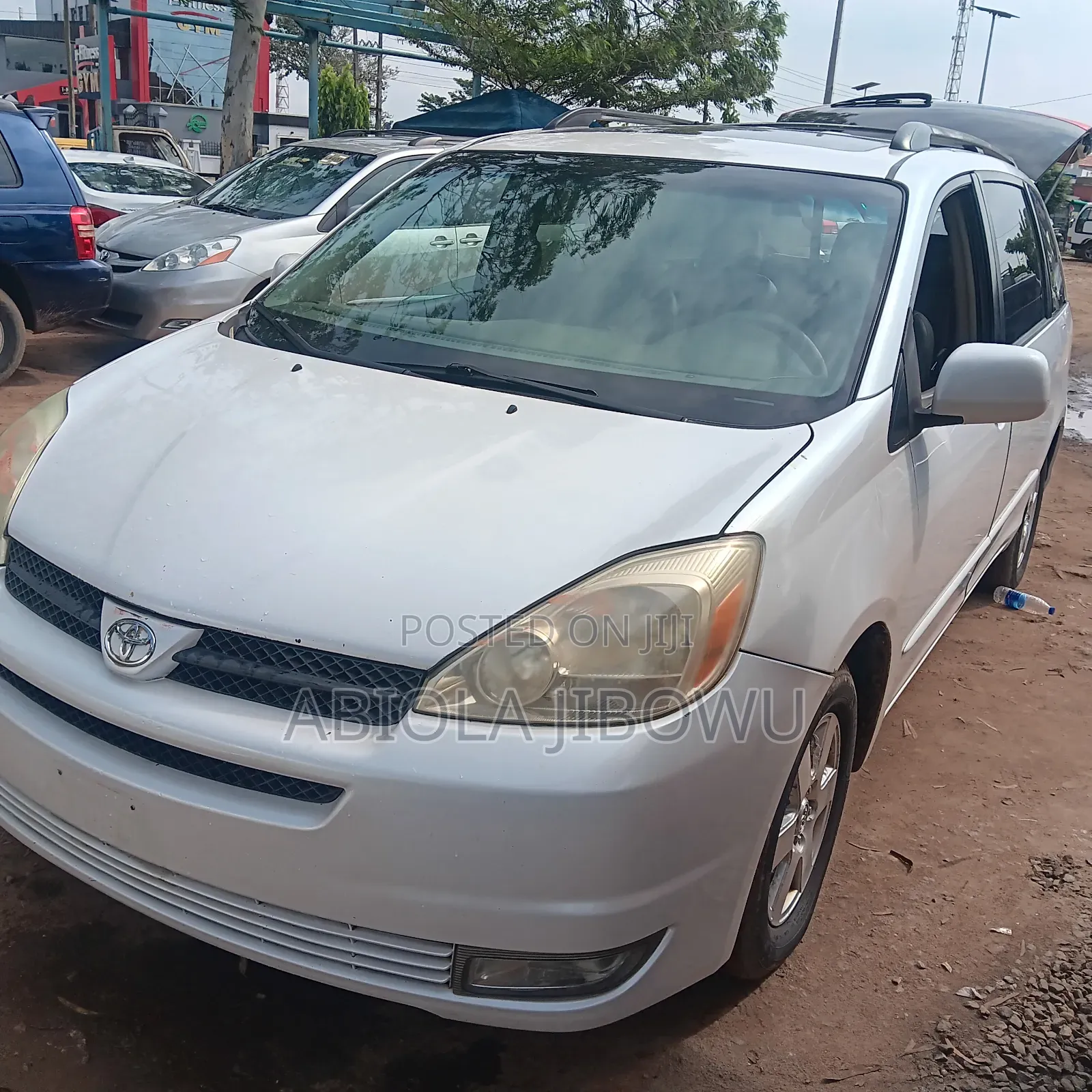 Toyota Sienna XLE FWD (3.3L V6 5A) 2004 White