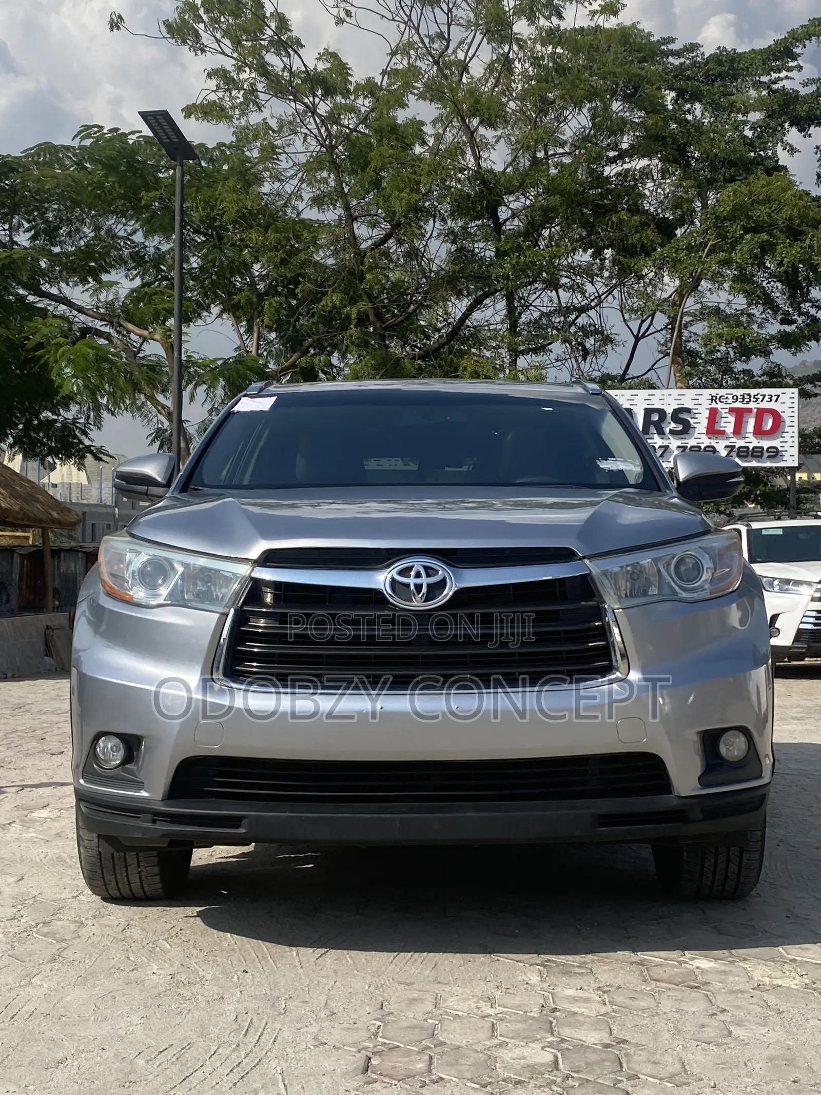 Toyota Highlander XLE 4dr SUV (3.5L 6cyl 6A) 2015 Silver