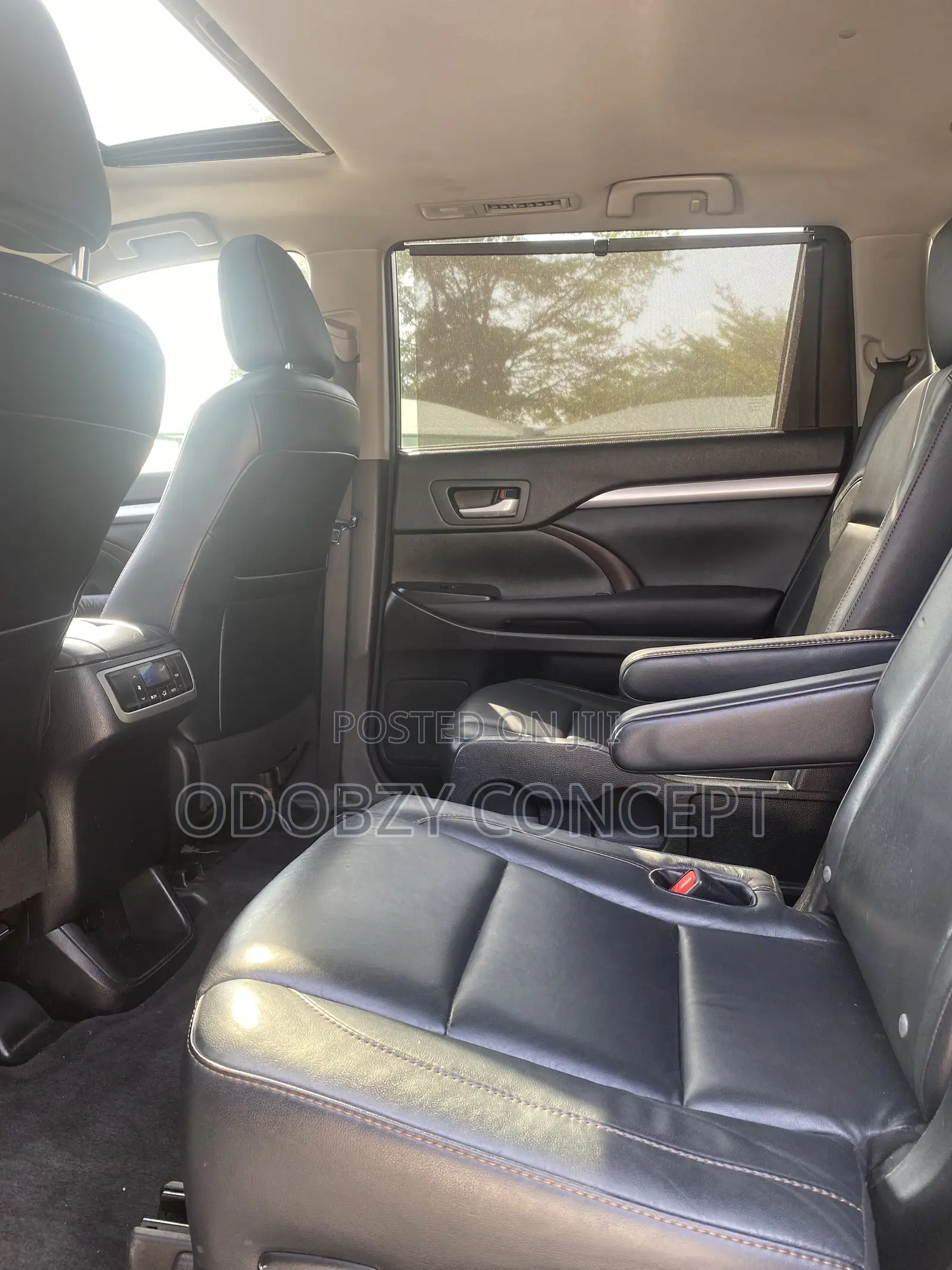 Toyota Highlander XLE 4dr SUV (3.5L 6cyl 6A) 2015 Silver