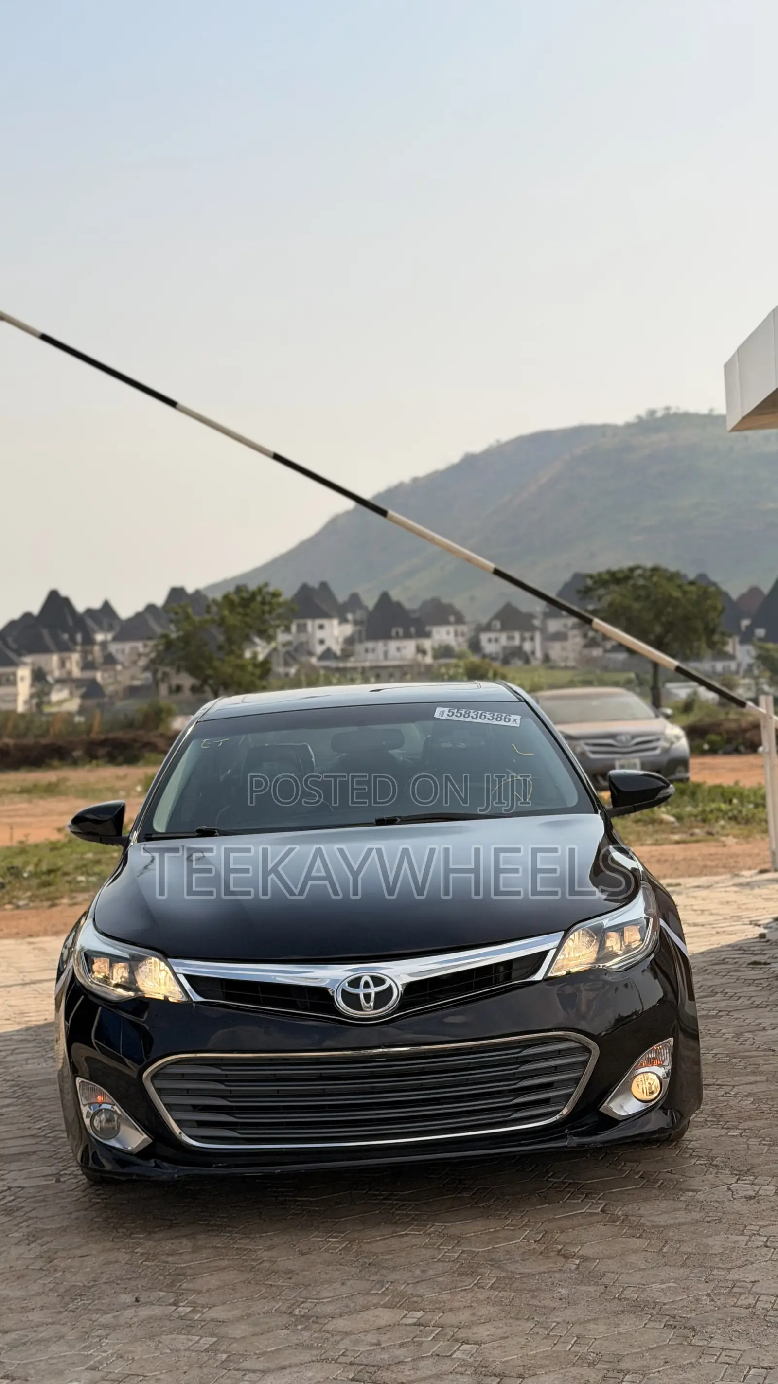 Toyota Avalon XLE 4dr Sedan (3.5L 6cyl 6A) 2014 Black