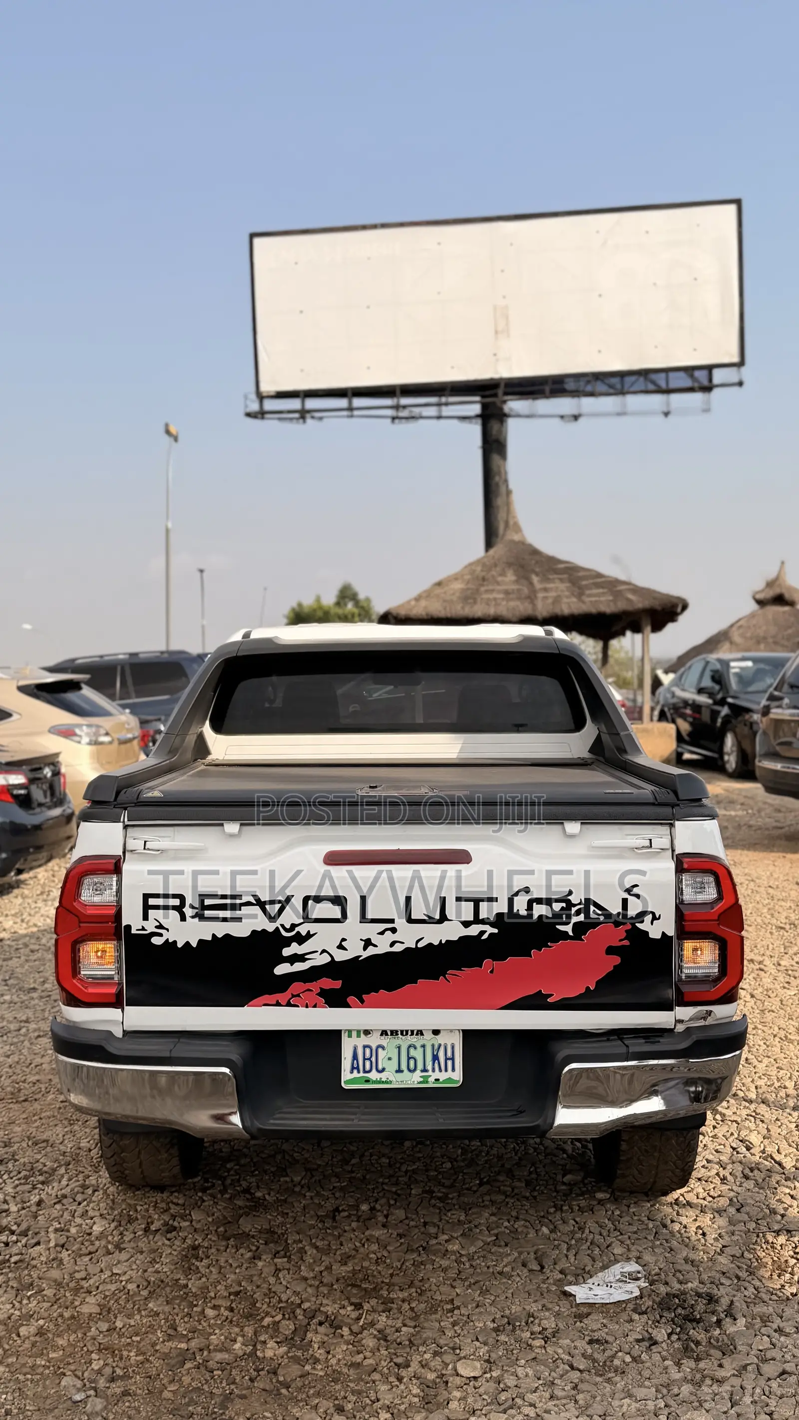 Toyota Hilux SR 2015 White