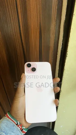 Apple iPhone 15 Plus 128 GB Pink
