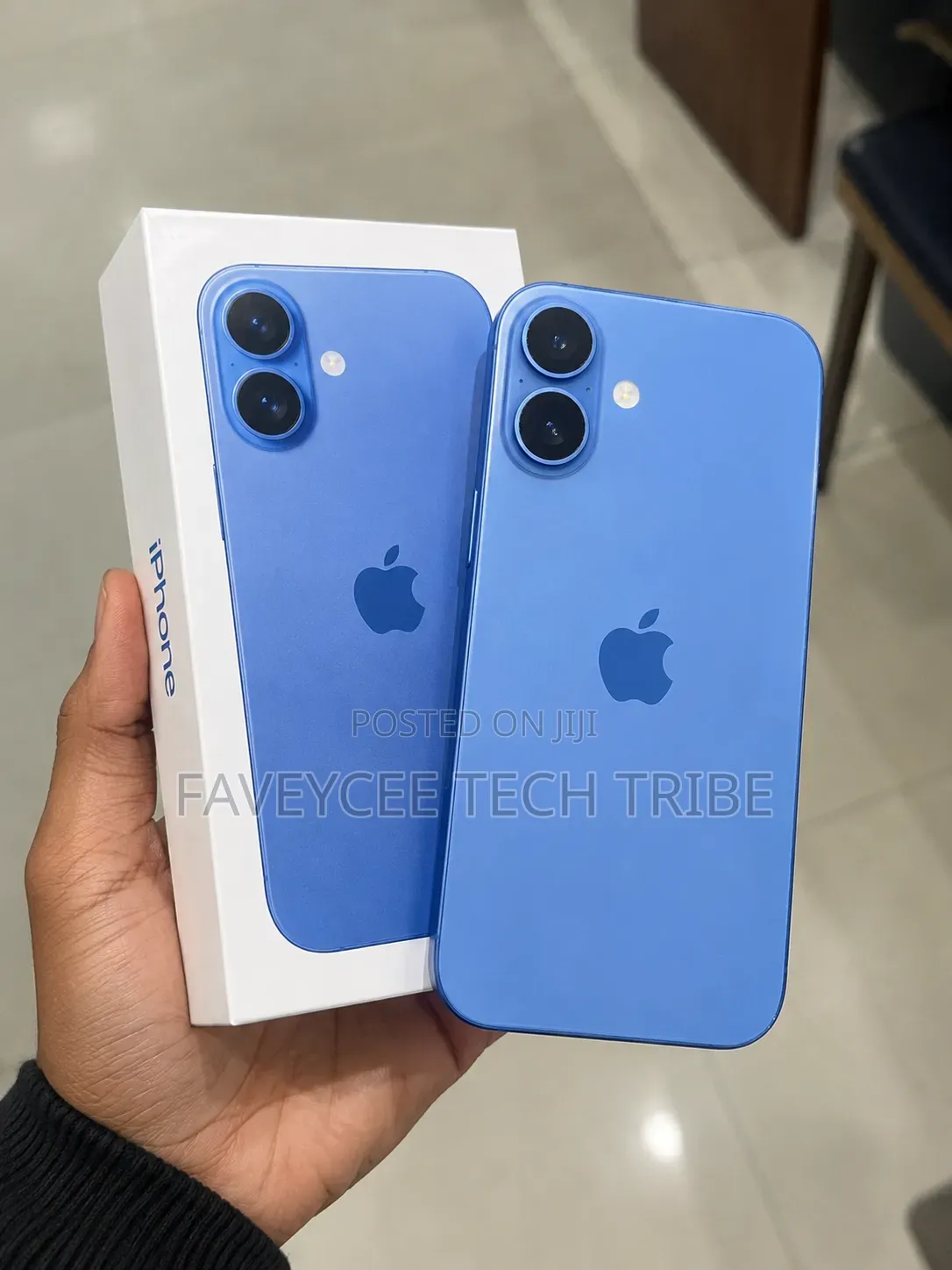 New Apple iPhone 17 256 GB Blue