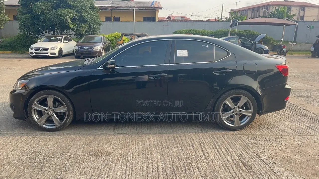Lexus IS 250 2013 Black