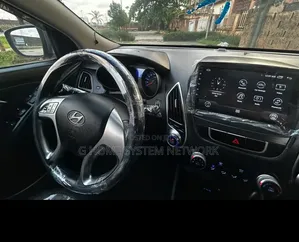 Hyundai Tucson GLS FWD 2012 Gray