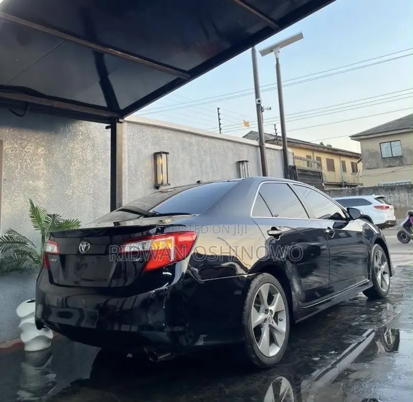 Toyota Camry 2012 Black