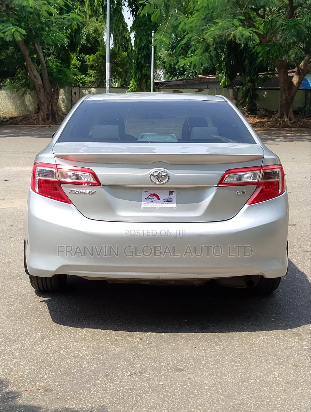 Toyota Camry LE 4dr Sedan (2.5L 4cyl 6A) 2012 Silver