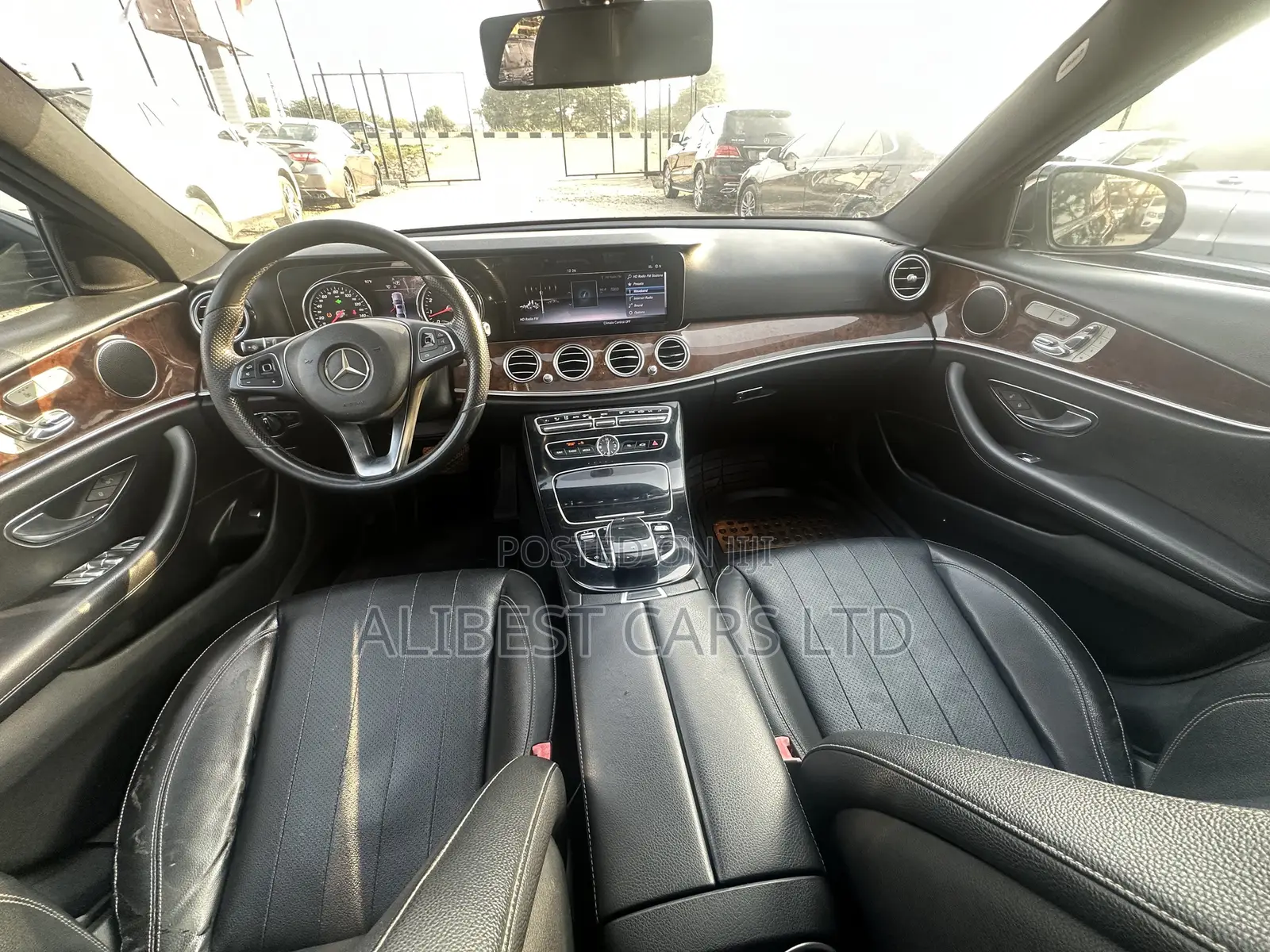 Mercedes-Benz E300 2017 Black
