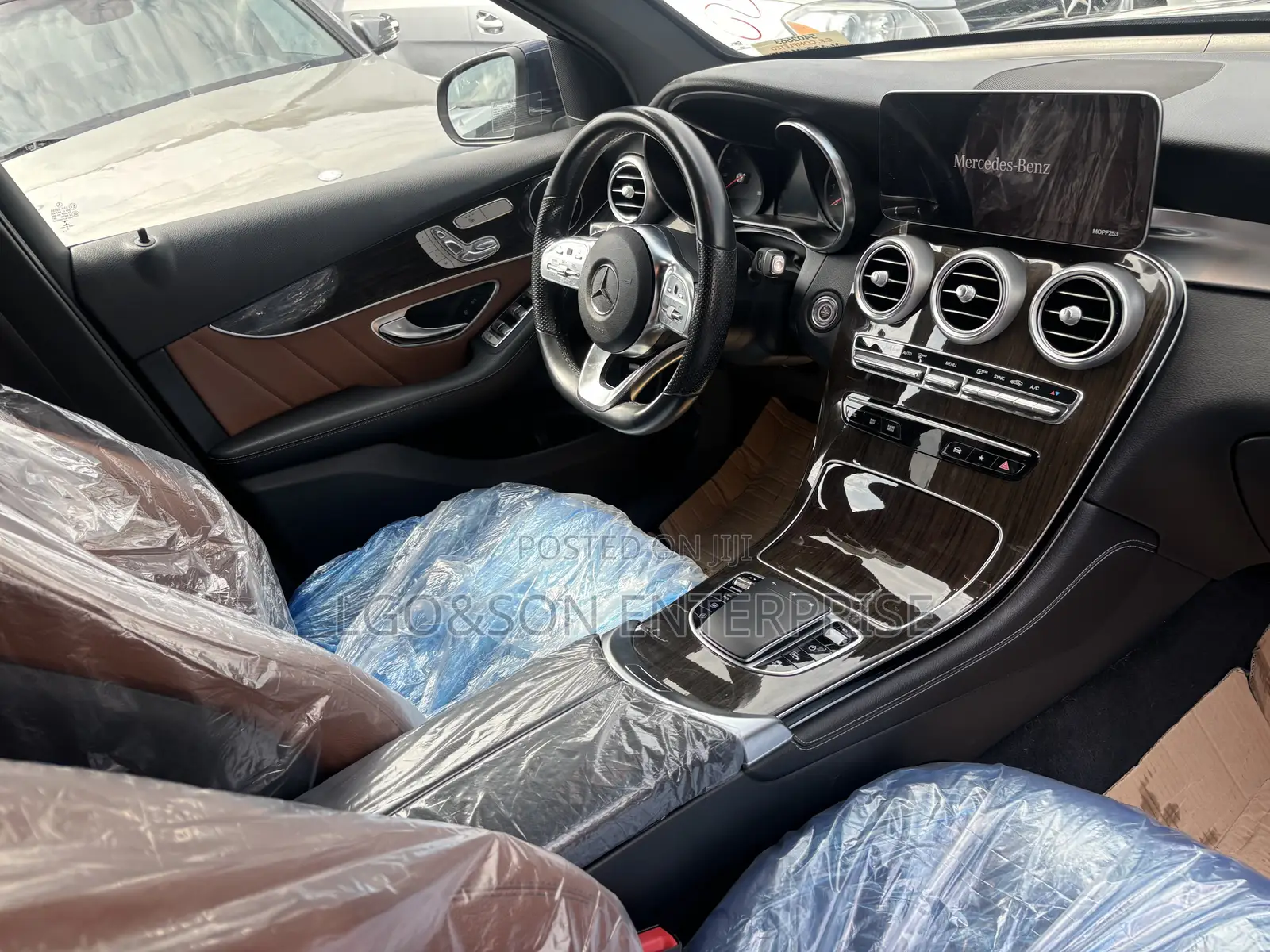 Mercedes-Benz GLC-Class 2021 Blue