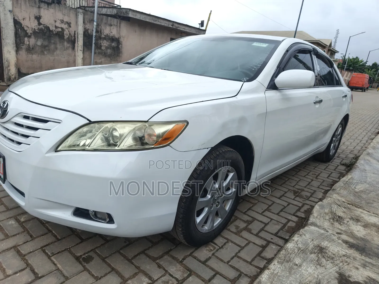 Toyota Camry XLE 4dr Sedan (2.4 4cyl 5A) 2008 White