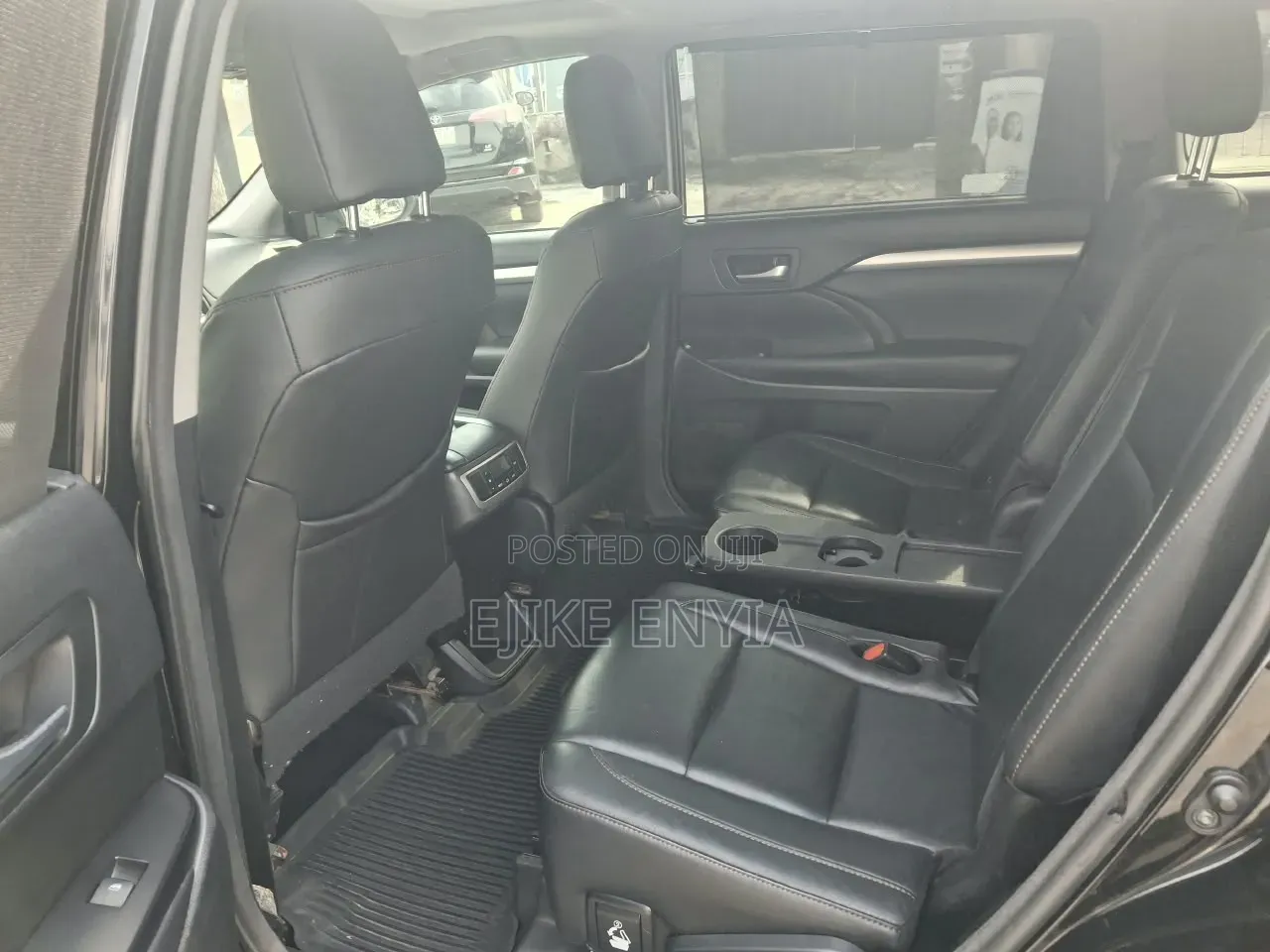 Toyota Highlander XLE 4x4 V6 (3.5L 6cyl 8A) 2018 Black