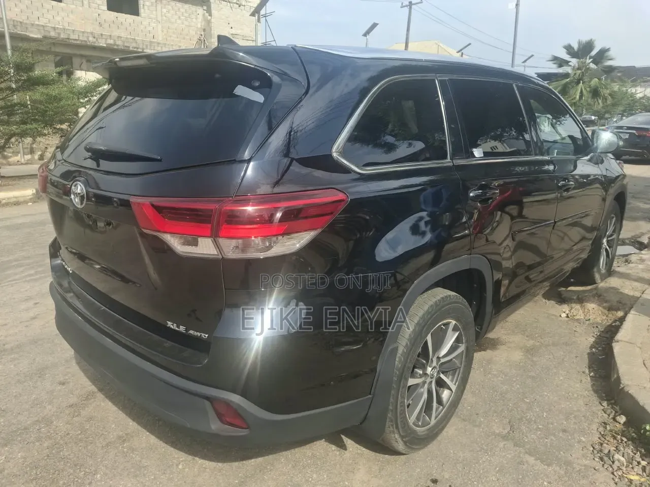 Toyota Highlander XLE 4x4 V6 (3.5L 6cyl 8A) 2018 Black