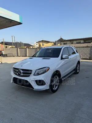 Mercedes-Benz GLE-Class GLE 350d 4MATIC 2017 White