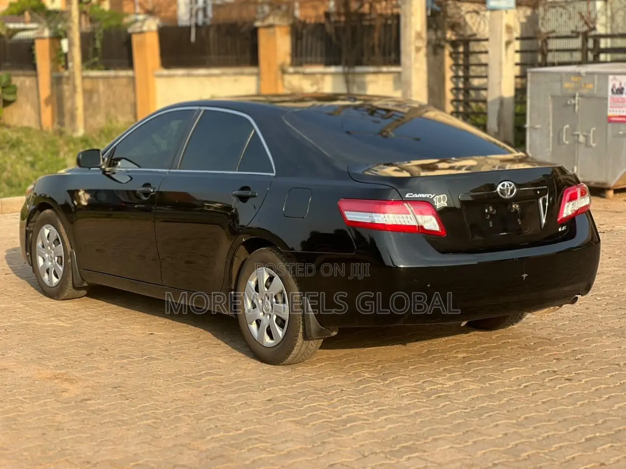 Toyota Camry LE 4dr Sedan (2.5L 4cyl 6A) 2011 Black