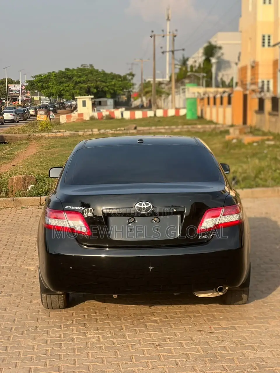 Toyota Camry LE 4dr Sedan (2.5L 4cyl 6A) 2011 Black