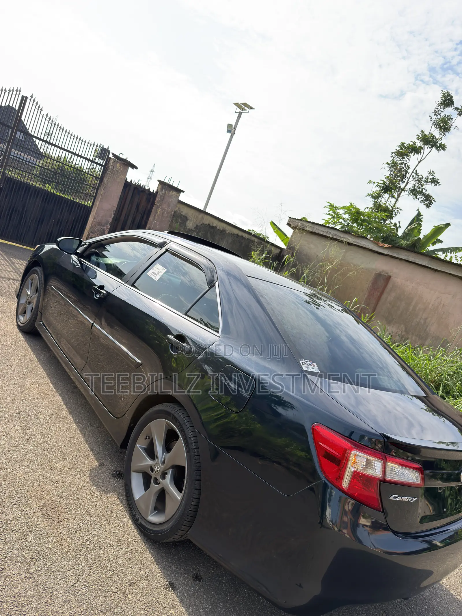 Toyota Camry SE 4dr Sedan (2.5L 4cyl 6A) 2013 Green