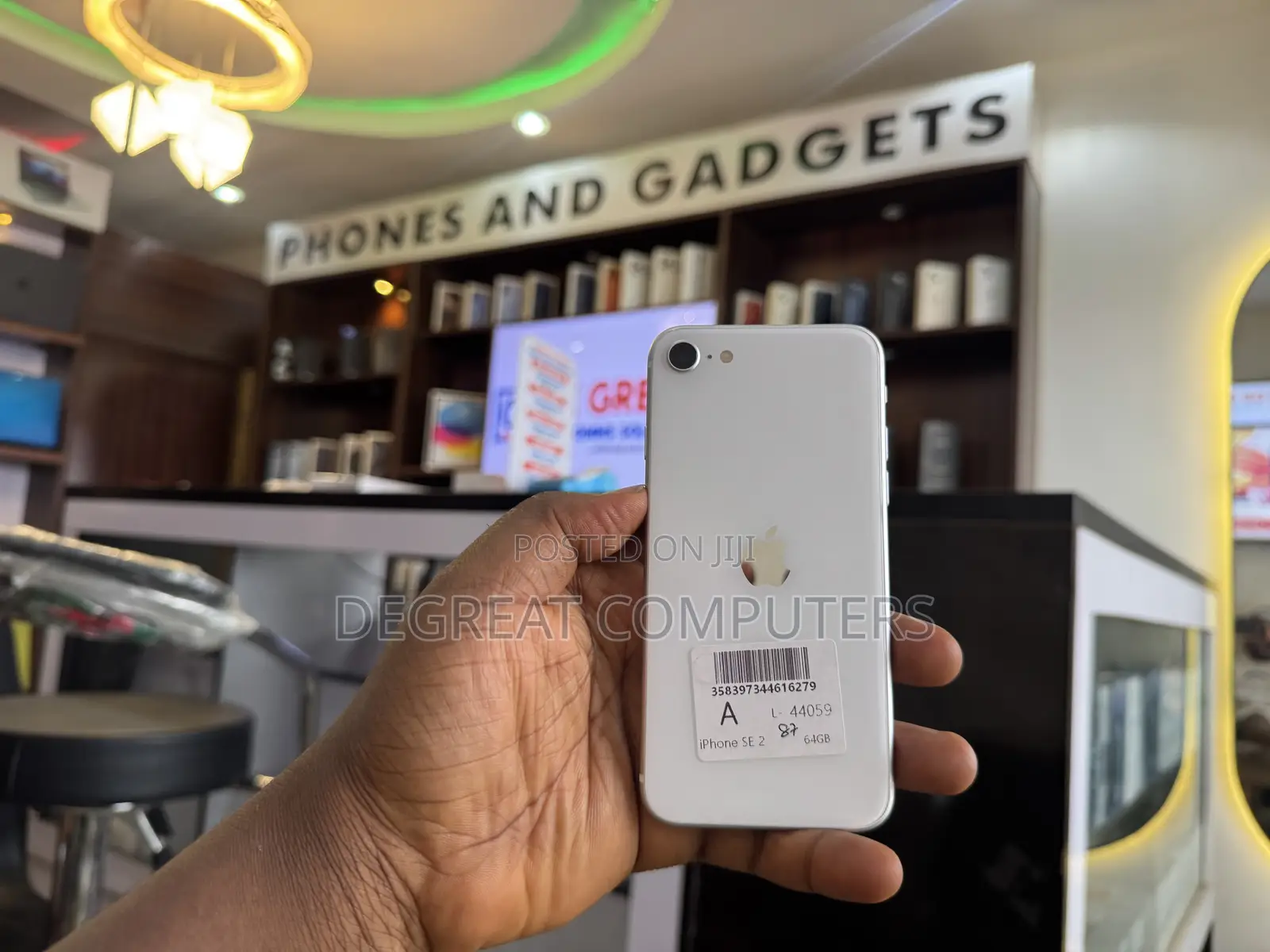 Apple iPhone SE (2020) 64 GB White