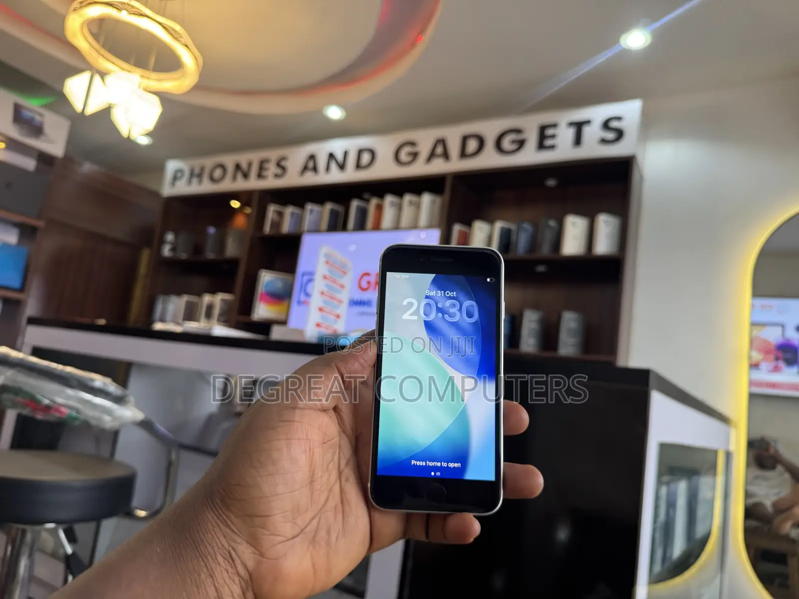 Apple iPhone SE (2020) 64 GB White