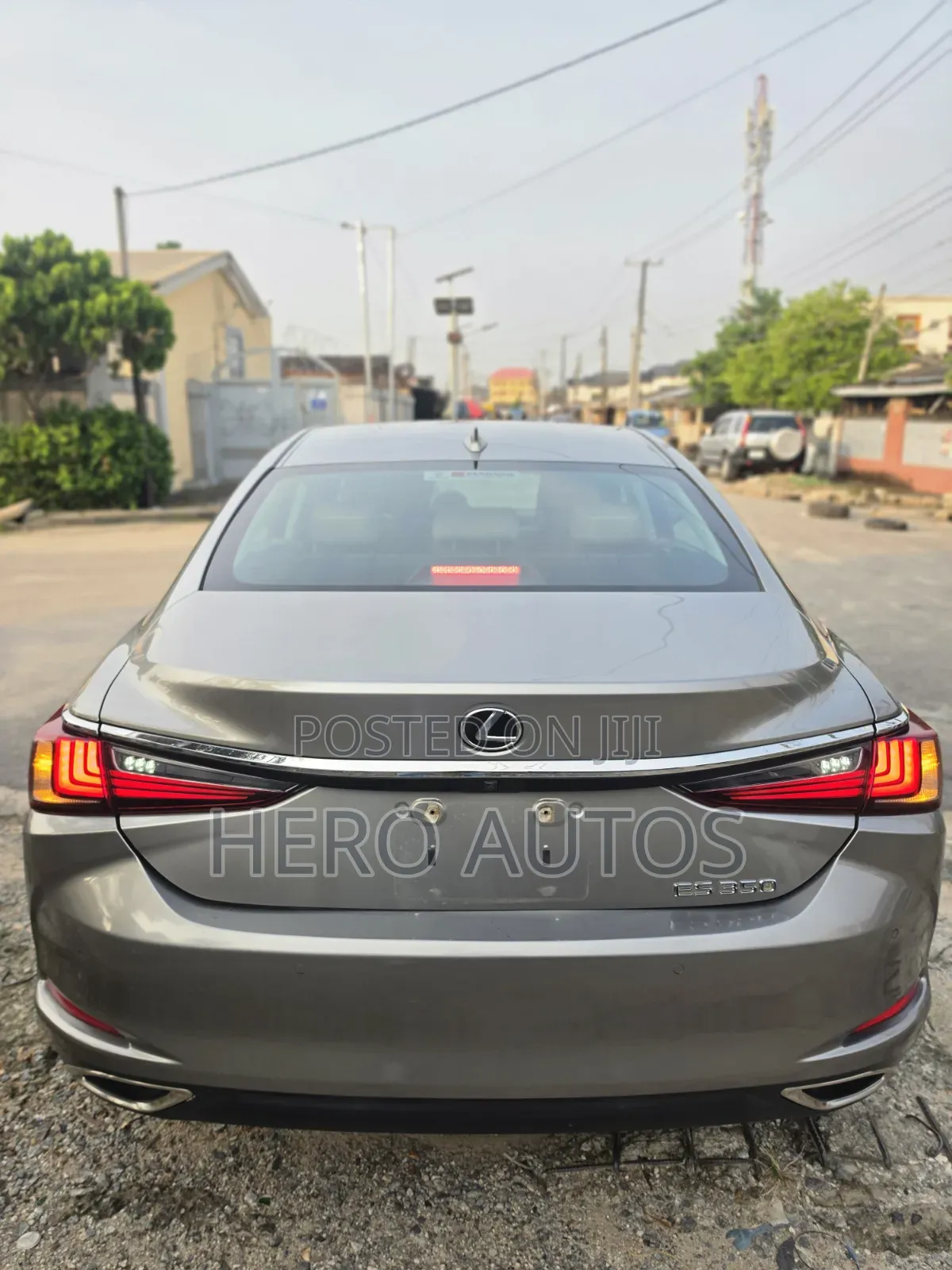 Lexus ES 2019 Silver
