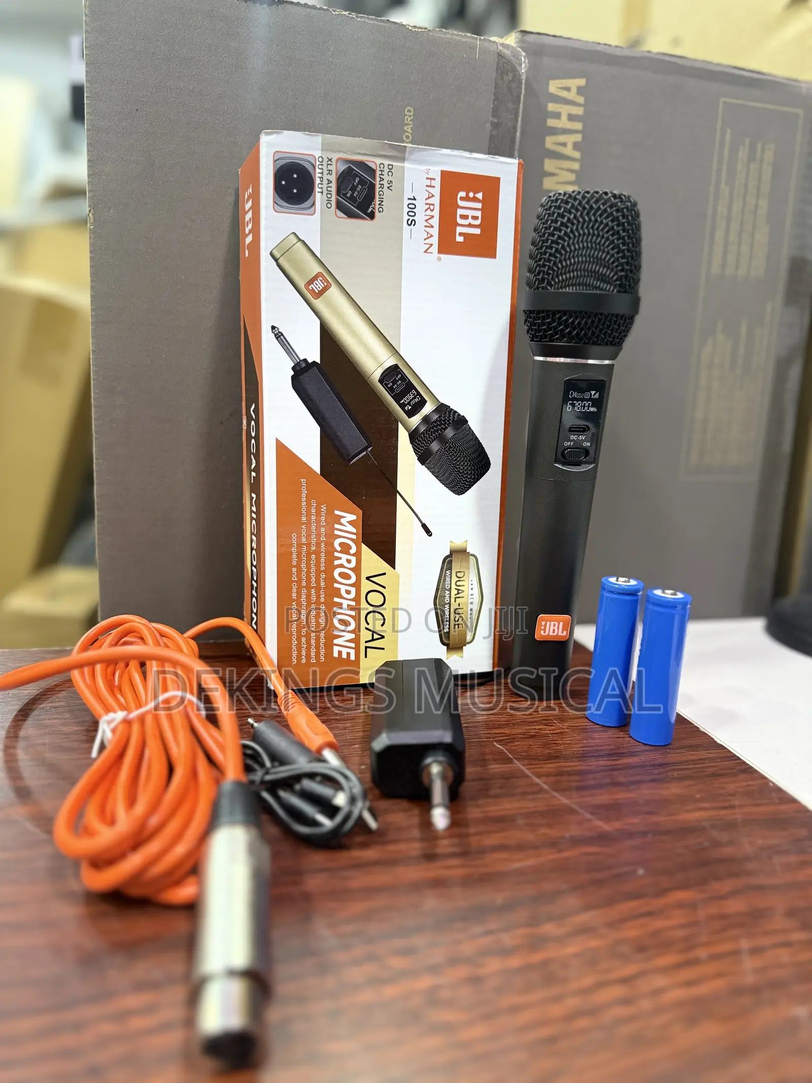 JBl Wireless Microphone - JBl 100s