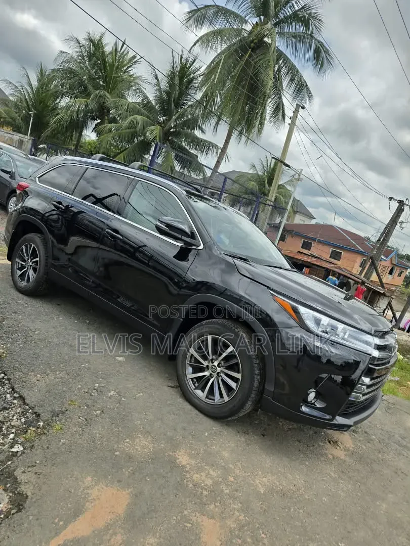 Toyota Highlander XLE 2019 Black