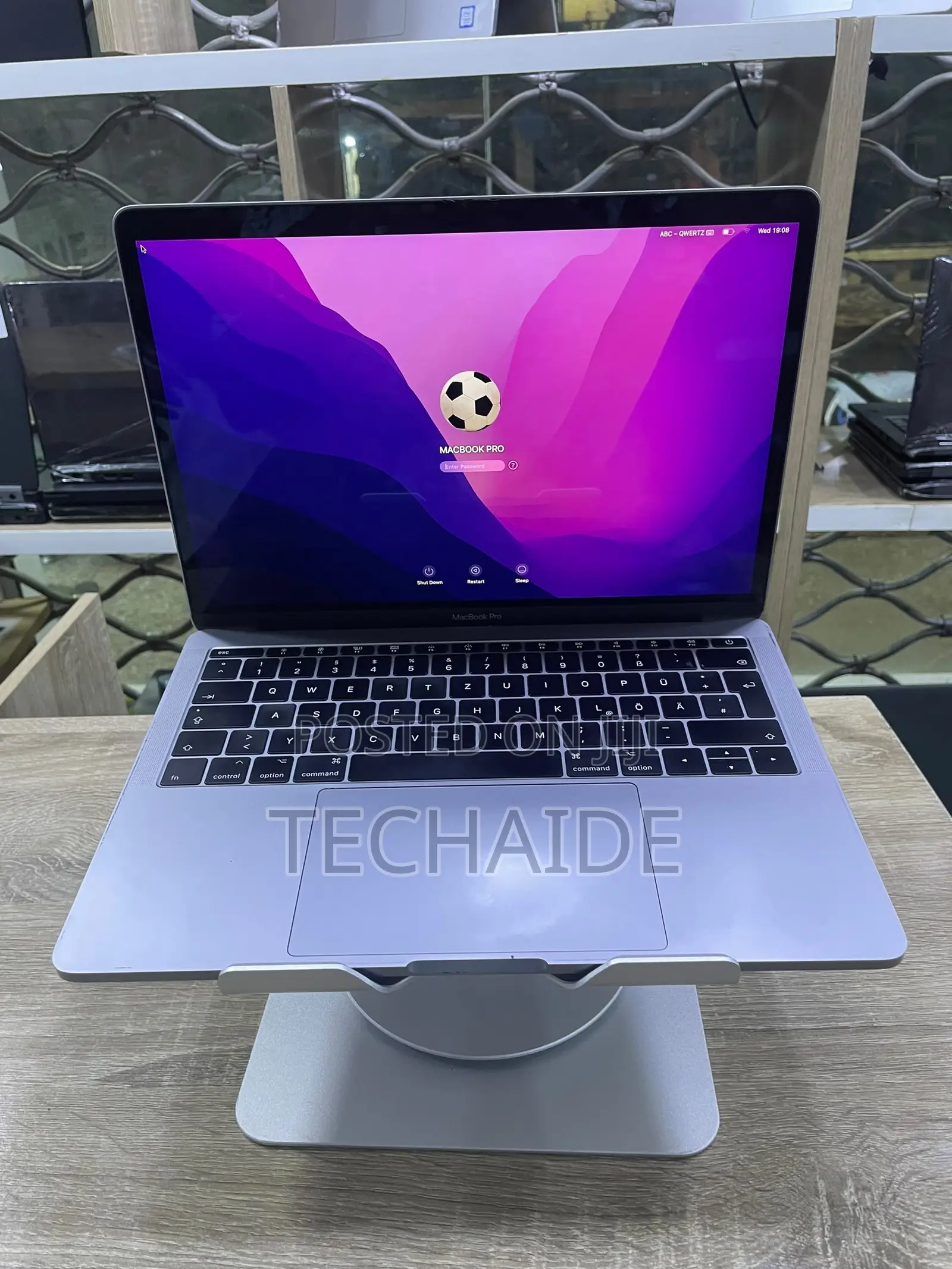 Laptop Apple MacBook Pro 2017 8GB Intel Core i5 SSD 256GB