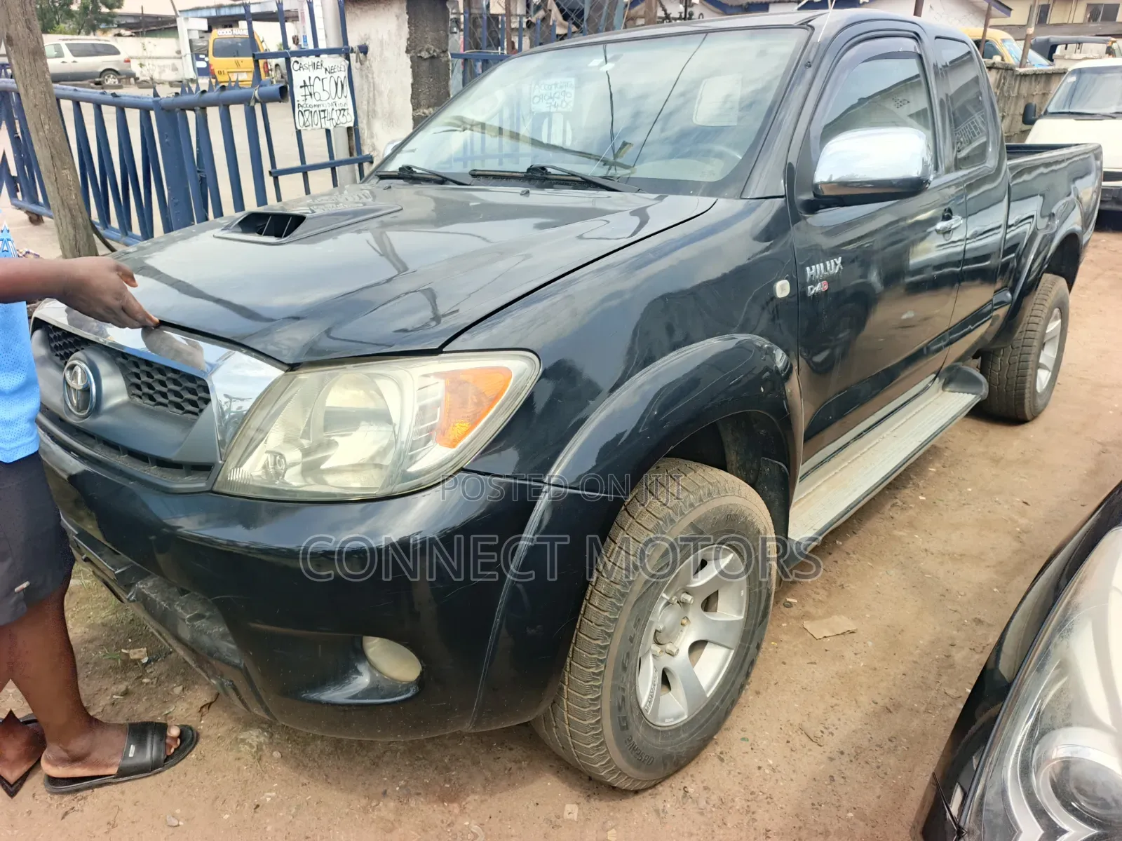 Toyota Hilux 2.5 D-4D SRX 2010 Black