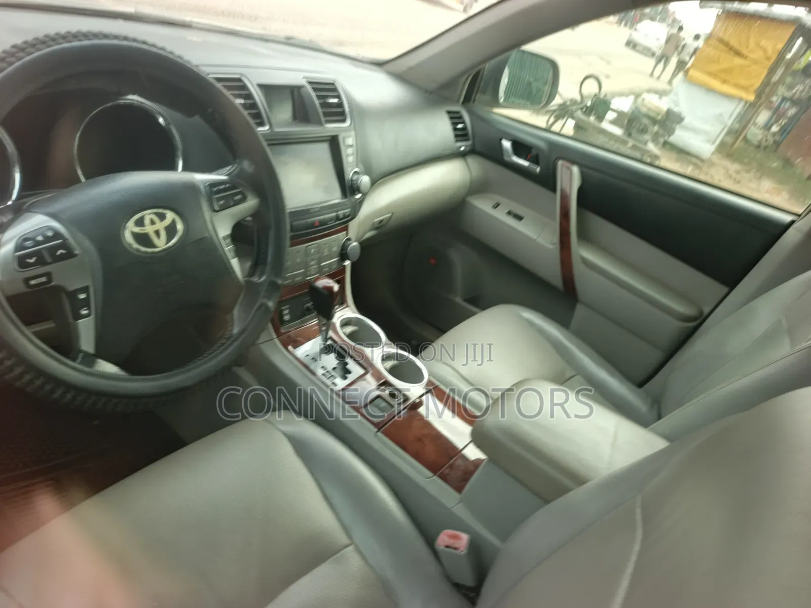 Toyota Highlander Limited 2012 Silver