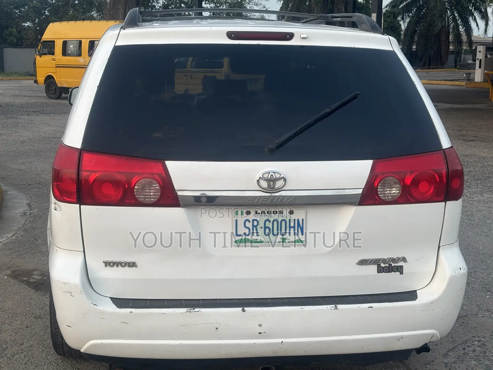 Toyota Sienna CE FWD 2007 White