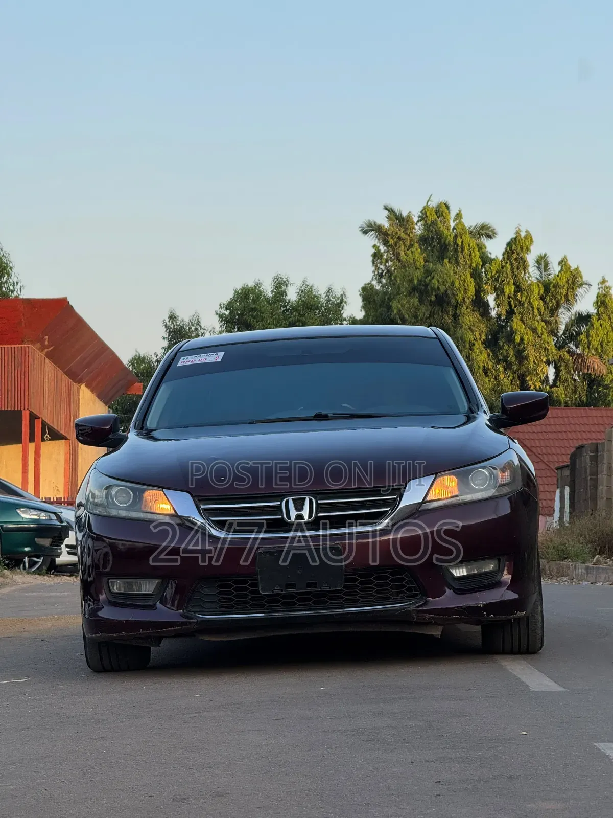 Honda Accord LX 4dr Sedan FWD (2.4L 4cyl 2A) 2013