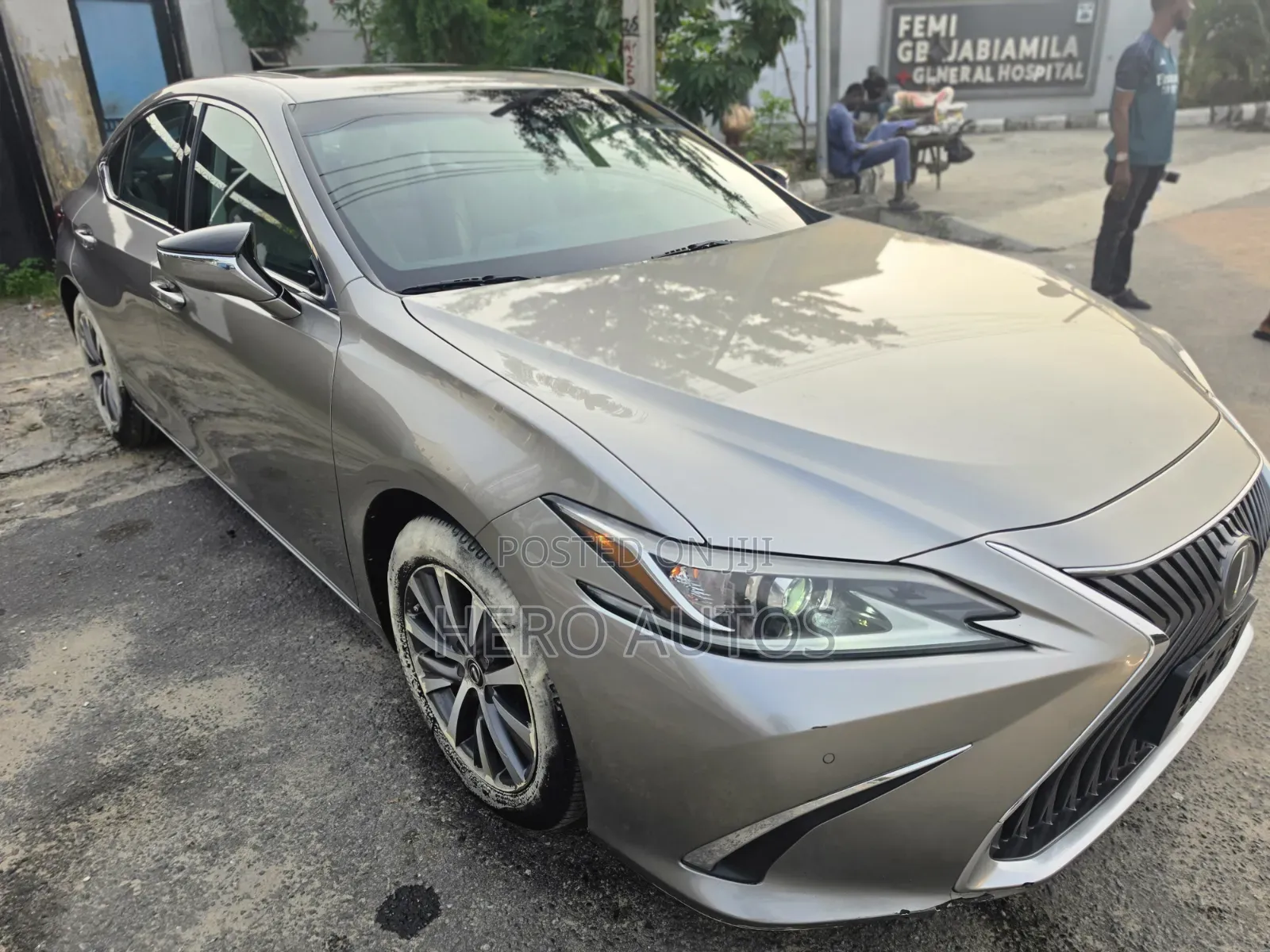 Lexus ES 2019 Silver