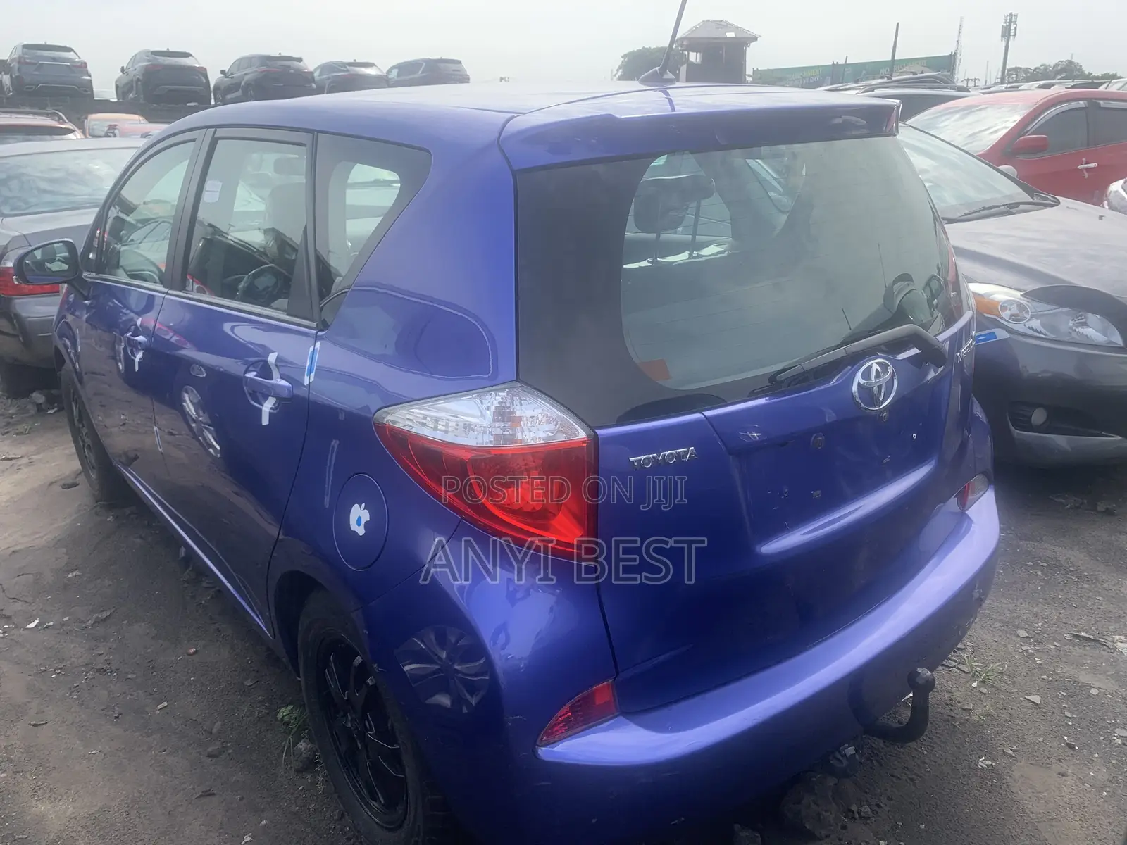 Toyota Verso 2017 Blue