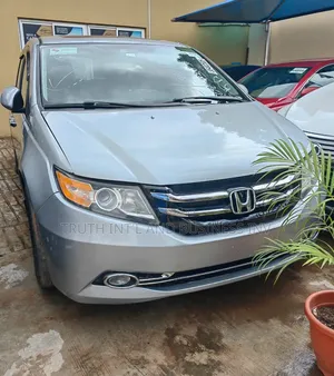 Honda Odyssey Touring Elite 4dr Minivan (3.5L 6cyl 6A) 2015 Gray