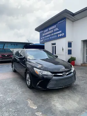 Toyota Camry 2017 Black