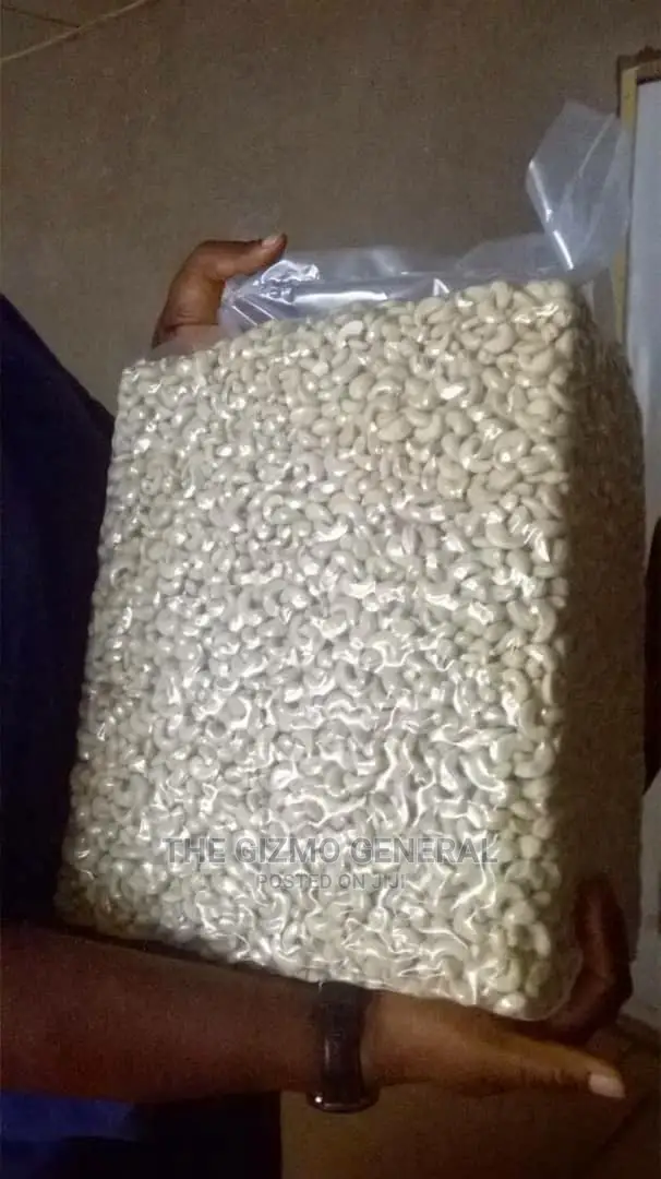 Processed Cashew Nut - Grade W320 W240 in Tonnes(1000kg)