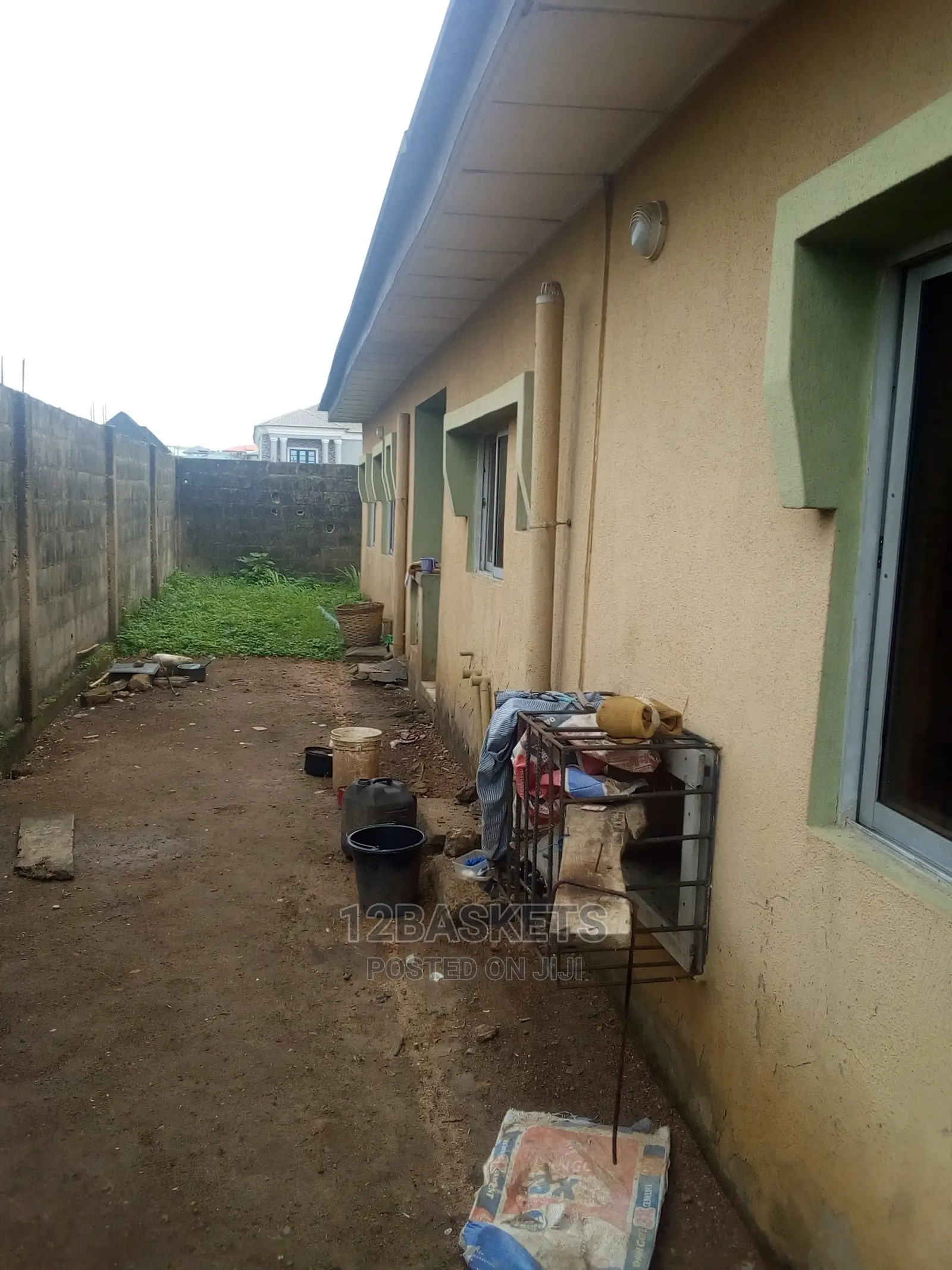 5bdrm House in Magodo Phase 1 for sale