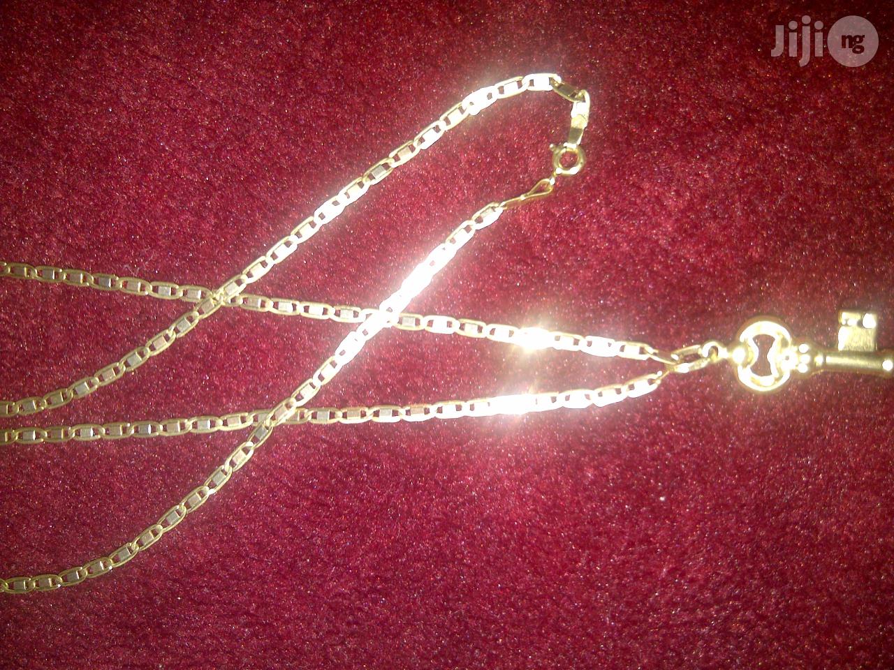 Italy 750 Pure 18karat Gold Necklace Blade Tiny Design