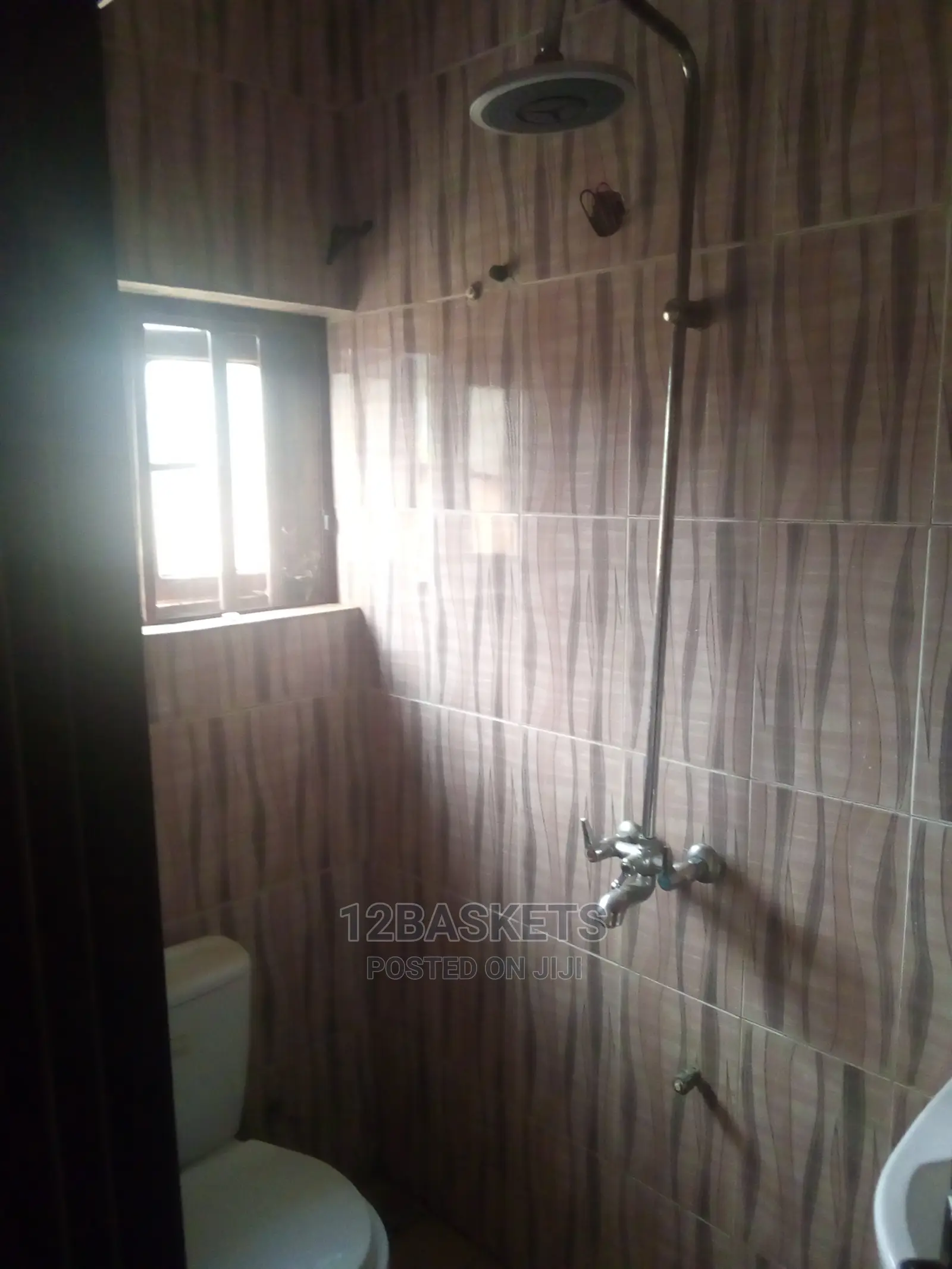 Furnished 3bdrm Apartment in Magodo for rent
