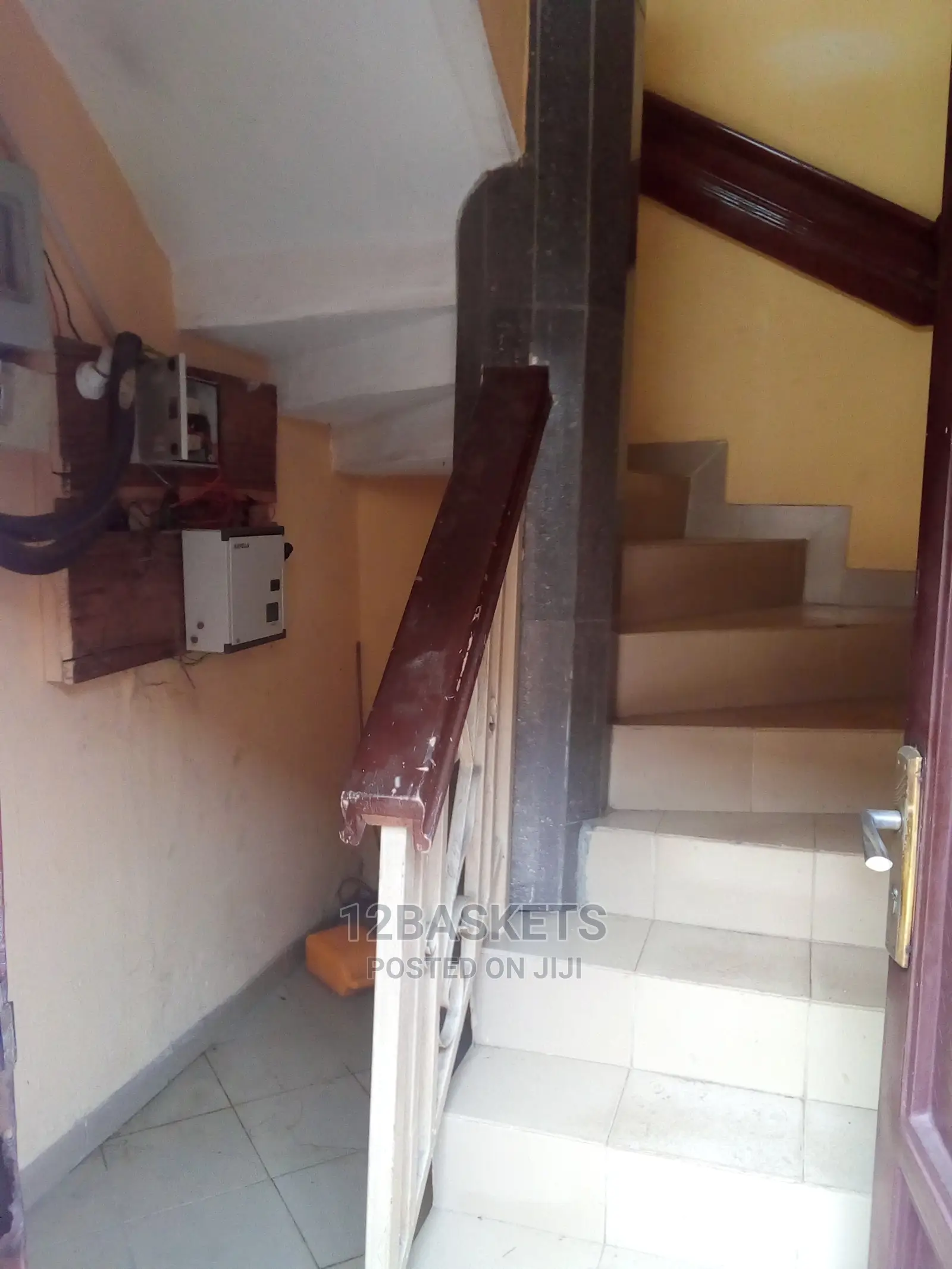 Furnished 3bdrm Apartment in Magodo for rent