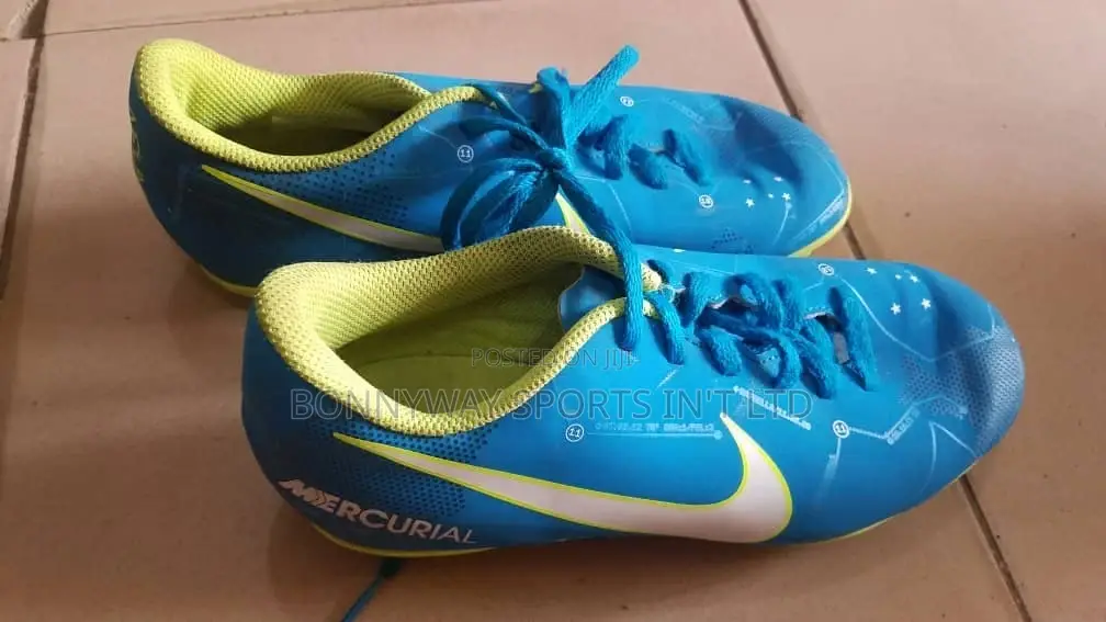 Size 35.5 Tokunbo Children Boot