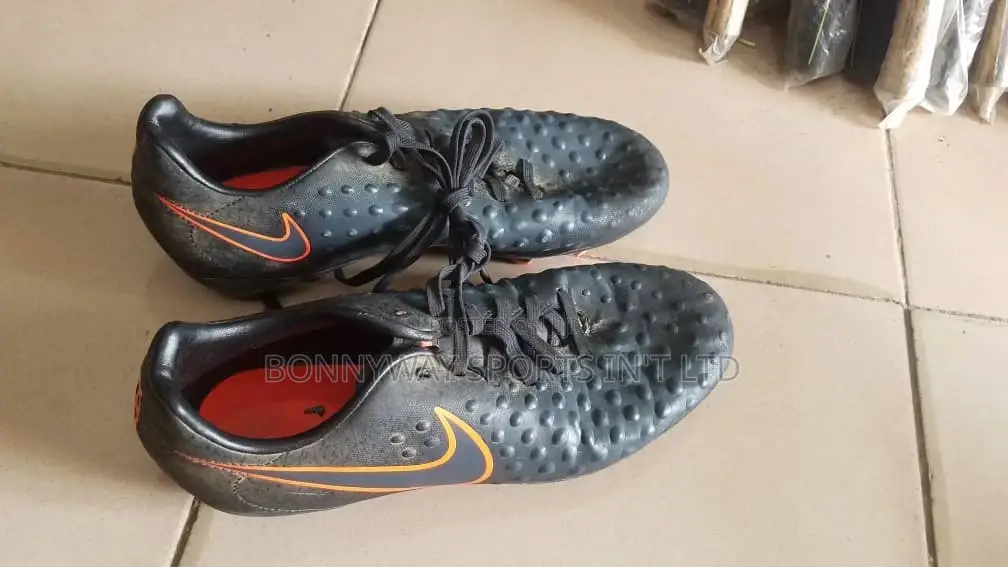Size 36 Nike Tokunbo Children Boot