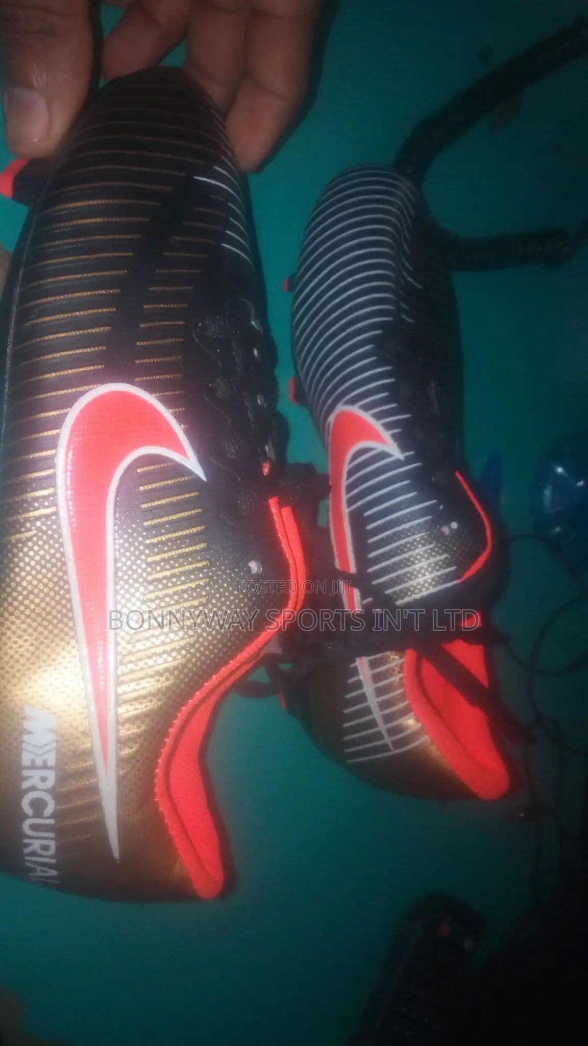 Get Ur Bradnew Soccer Children Boot